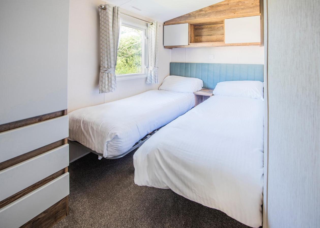 Sandaway Beach Holiday Park Combe Martin Exterior foto